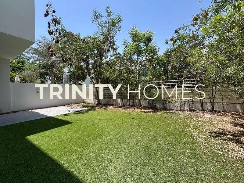 Semi Upgraded| Vacant on Transfer| Well Maintained